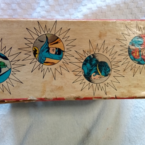 DC SUPERHERO 6 BOOK SET & SPORT CARD SET - Picture 8 of 14